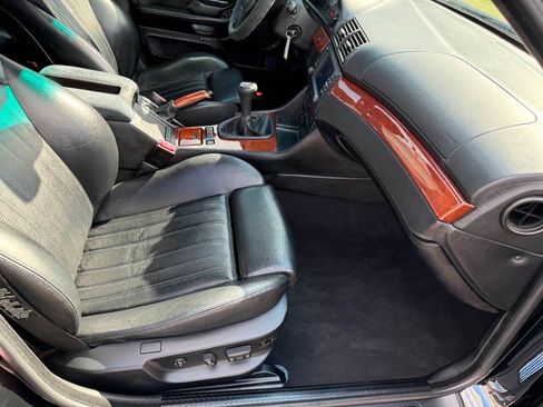 Used 2001 BMW M5 image 42