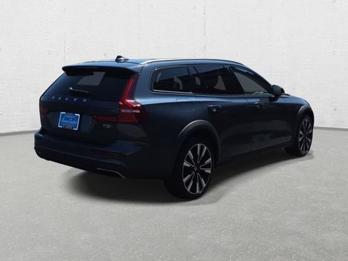 Used 2020 Volvo V60 T5 Cross Country w/ Protection Package AWD/4WD image 5