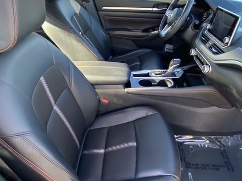 Used 2023 Nissan Altima 2.5 SR image 11