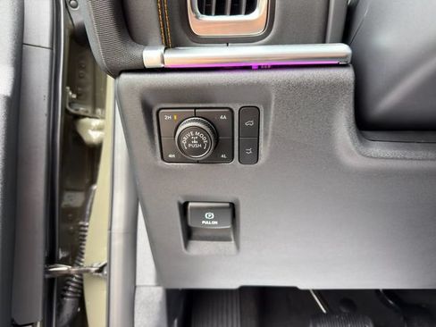 Used 2025 Ford Expedition Tremor AWD/4WD image 59
