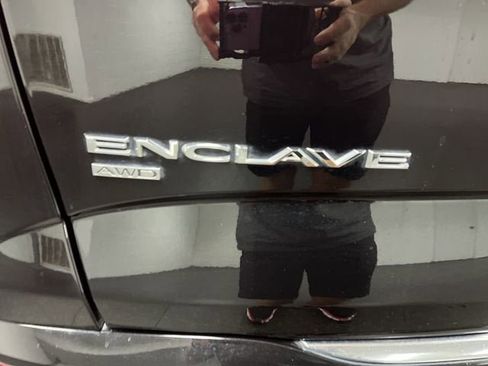 Certified 2024 Buick Enclave Avenir w/ Avenir Technology Package image 33