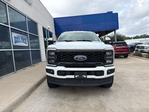 Used 2023 Ford F250 Lariat w/ Sport Appearance Package AWD/4WD image 3