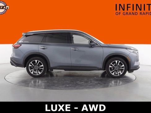Used 2024 INFINITI QX60 Luxe image 8
