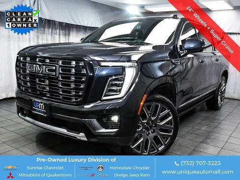 Used 2025 GMC Yukon XL Denali Ultimate AWD/4WD image 1