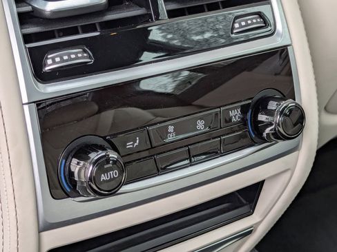 Used 2019 BMW 740i 740i w/ Executive Package image 26