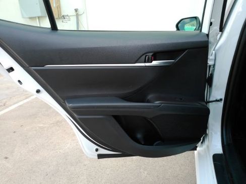 Used 2023 Toyota Camry LE FWD image 17