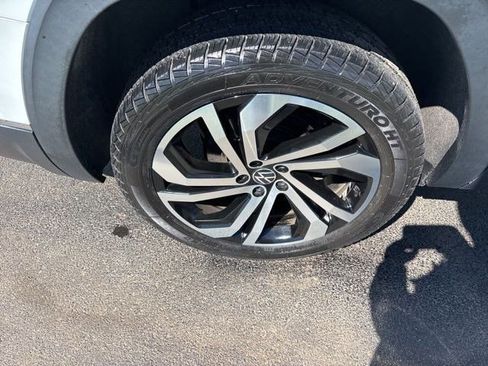 Used 2021 Volkswagen Atlas SEL Premium image 49