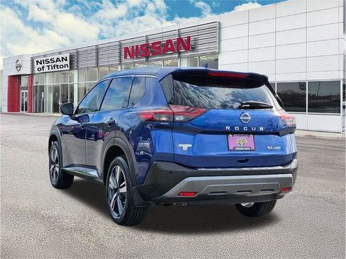 Used 2023 Nissan Rogue SL w/ SL Premium Package image 5