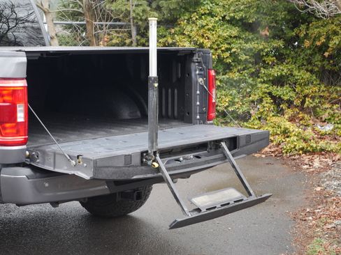 Certified 2021 Ford F150 XLT w/ Equipment Group 301A Mid image 22