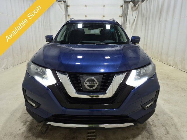Used 2017 Nissan Rogue SV AWD/4WD image 8
