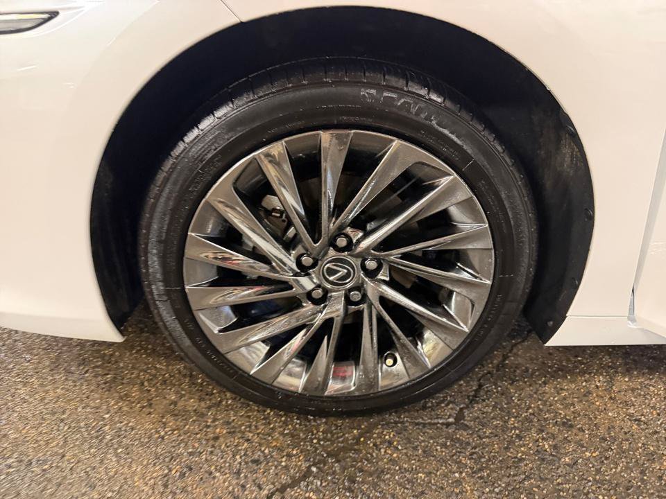 Used 2025 Lexus ES 300h w/ Technology Package FWD image 31