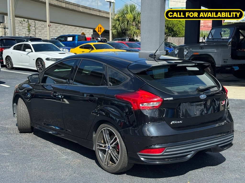 Used 2017 Ford Focus ST FWD image 6