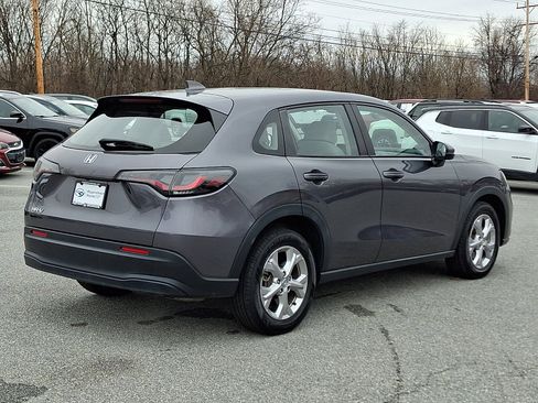 Used 2023 Honda HR-V LX image 6