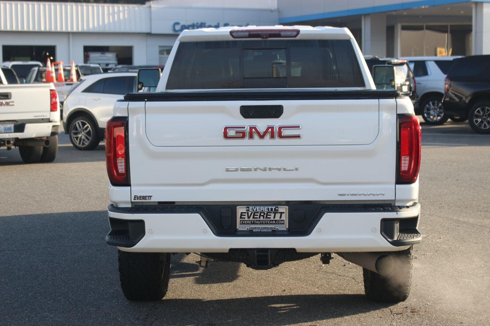 Used 2022 GMC Sierra 2500 Denali AWD/4WD image 6