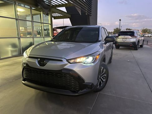 Used 2024 Toyota Corolla Cross S image 2