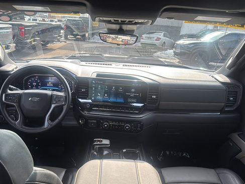 Used 2024 Chevrolet Silverado 1500 ZR2 w/ Technology Package image 28