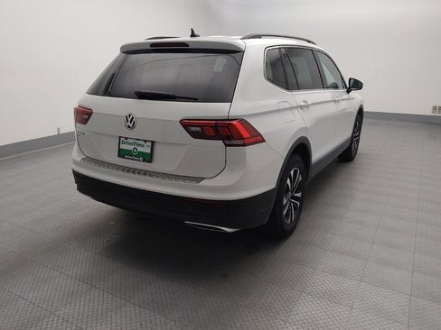Used 2021 Volkswagen Tiguan SEL FWD image 7