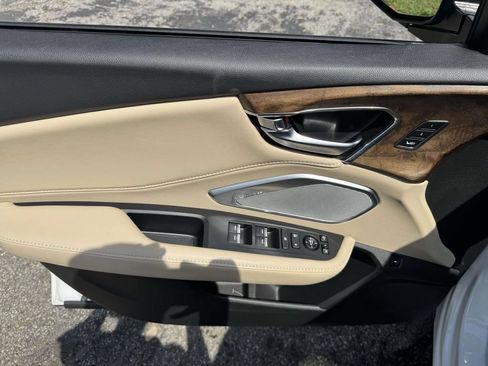 Certified 2023 Acura RDX AWD w/ Advance Package image 15