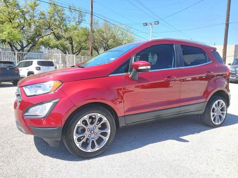 Used 2020 Ford EcoSport Titanium image 3