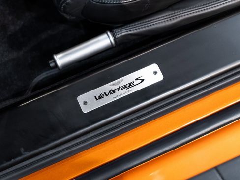 Used 2015 Aston Martin V12 Vantage S image 21