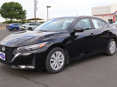 Used 2024 Nissan Sentra S FWD image 9
