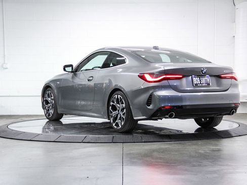 Used 2025 BMW 430i Coupe w/ Convenience Package image 4