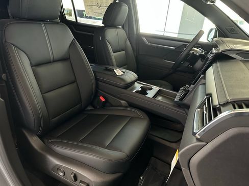 New 2026 GMC Acadia Elevation w/ Super Cruise Package FWD image 17