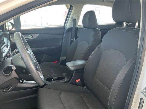 Used 2019 Kia Forte LXS image 7