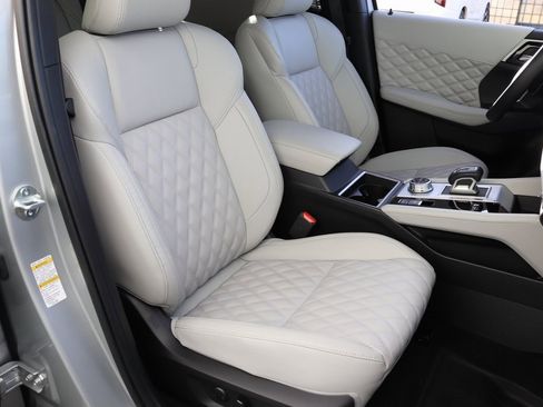 Used 2023 Mitsubishi Outlander SEL image 18