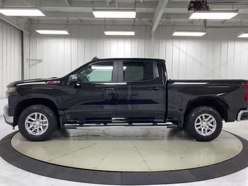 Used 2021 Chevrolet Silverado 1500 LT w/ Diesel Off-Road Package AWD/4WD image 5