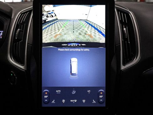 Certified 2022 Ford Edge SEL w/ Convenience Package image 40