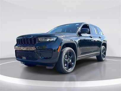 New 2025 Jeep Grand Cherokee Laredo