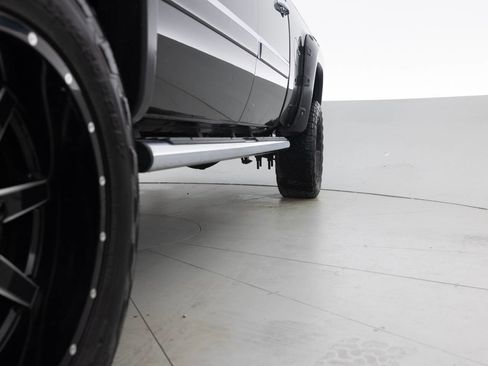 Used 2013 GMC Sierra 2500 Denali w/ Suspension Package, Off-Road AWD/4WD image 22