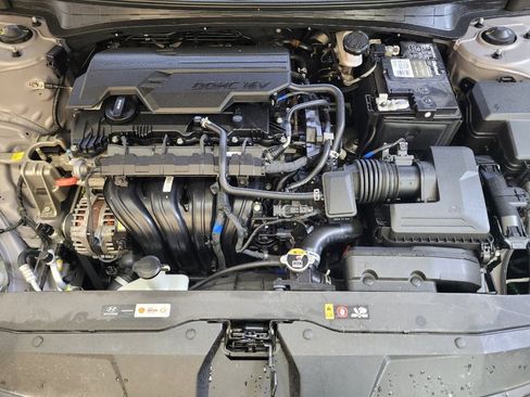 Used 2023 Hyundai Elantra SEL w/ Convenience Package FWD image 30