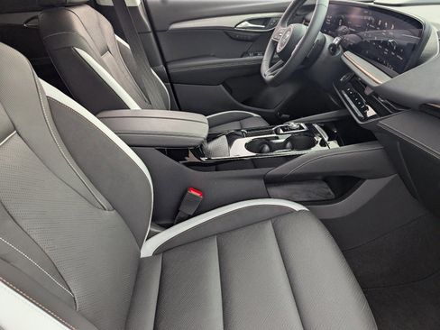 Used 2025 Buick Envision Sport Touring image 12