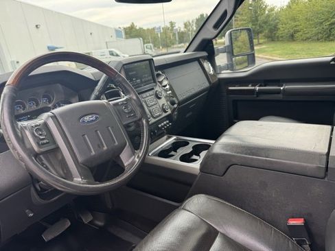 Used 2016 Ford F350 Platinum image 13