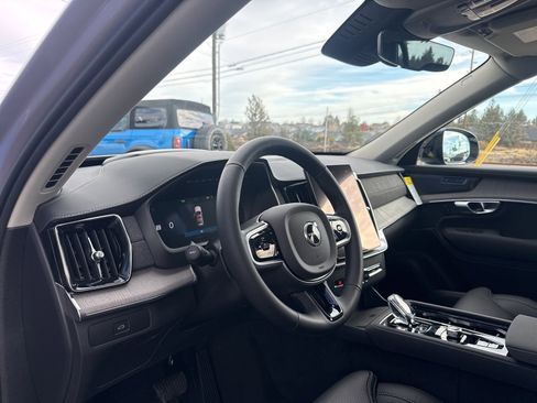 New 2026 Volvo XC90 B6 Ultra w/ Protection Package image 8