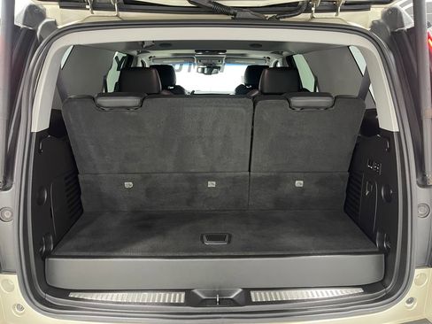Used 2016 Cadillac Escalade Premium image 28
