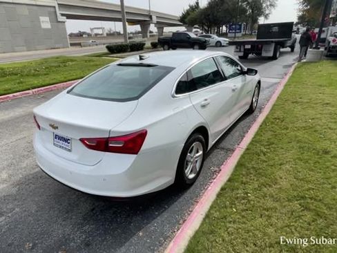 Used 2021 Chevrolet Malibu LS image 6