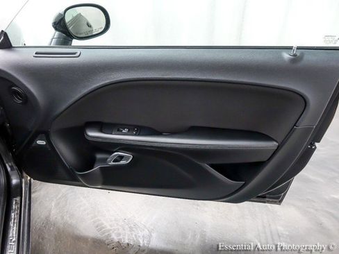 Used 2020 Dodge Challenger R/T Scat Pack w/ Dynamics Package image 24