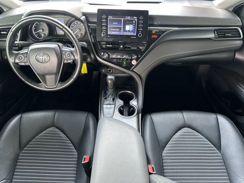 Used 2023 Toyota Camry SE image 12