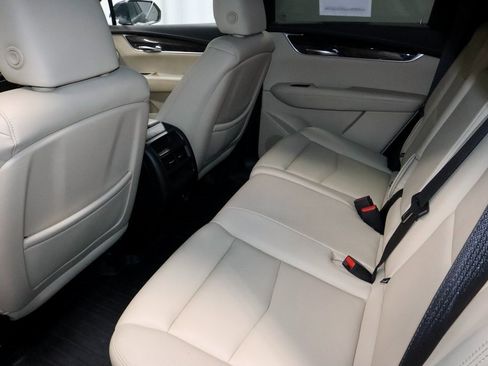 Used 2019 Cadillac XT5 Base image 20