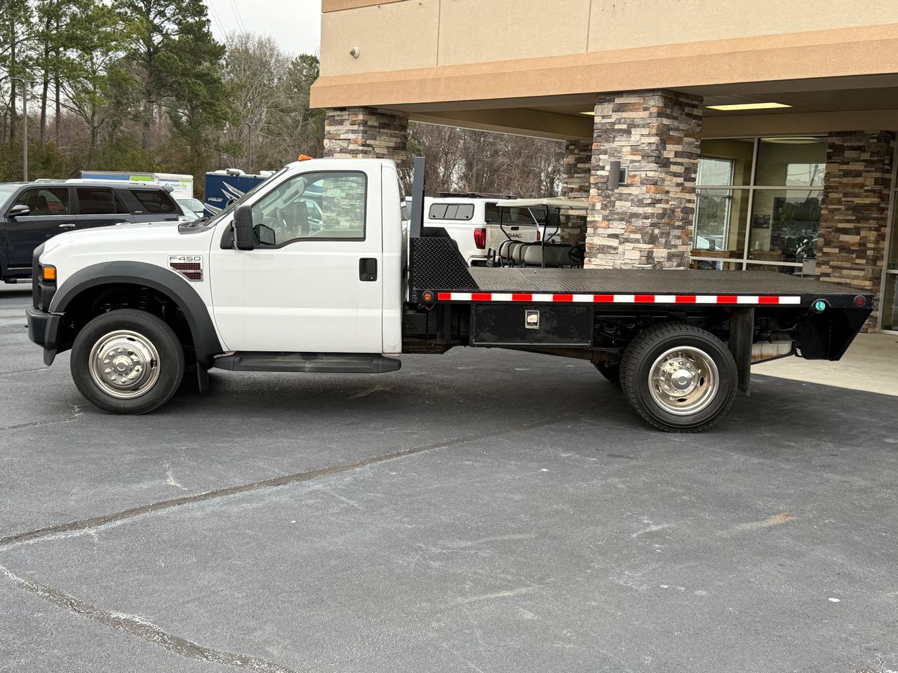 Used 2008 Ford F450 2WD Regular Cab Super Duty image 2