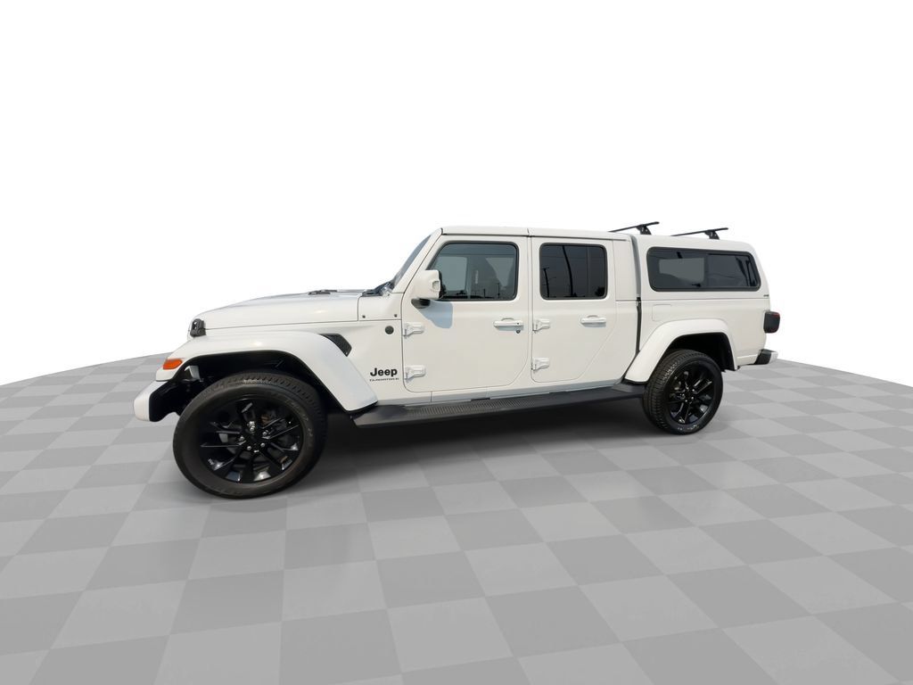 Used 2023 Jeep Gladiator Overland AWD/4WD image 4