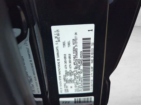 Used 2025 Toyota Tacoma SR5 AWD/4WD image 30