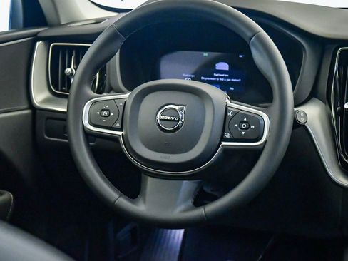 Certified 2023 Volvo XC60 B5 Core w/ Protection Package Premier image 13