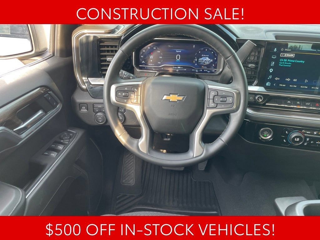 Used 2024 Chevrolet Silverado 1500 LT AWD/4WD image 12