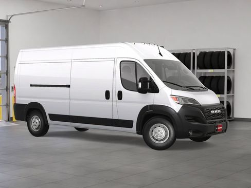 New 2025 RAM ProMaster 2500 w/ Premium Convenience Group image 9