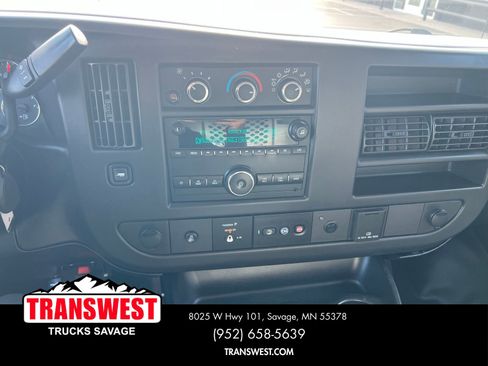 Used 2018 Chevrolet Express 3500 Extended w/ Driver Convenience Package image 19