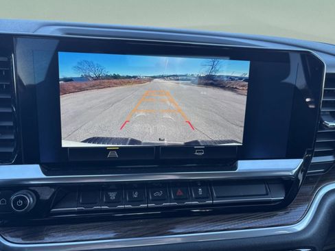 Used 2024 Chevrolet Silverado 2500 LT image 18